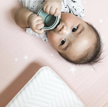 (❗REDUCED TO CLEAR❗) Highlights! Playmat in Dreamy Blush & Herringbone Gray (family size - 200 × 140 CM)