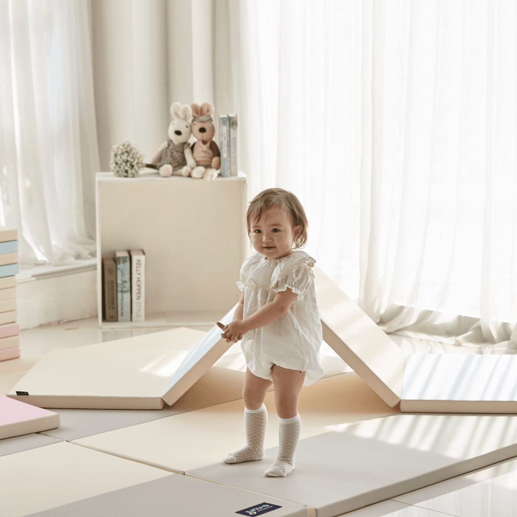 Best baby play shop mat with fence